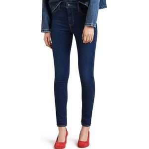 Levi’s 720 high rise super skinny